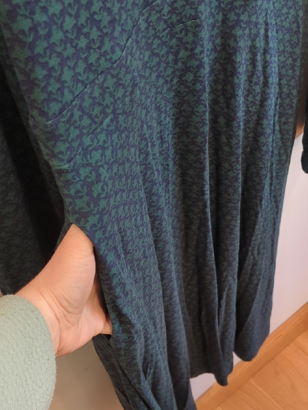 Boden Navy and Teal Long-Sleeve Midi Jersey Dress US Size 12 Classic Preppy Boho - Picture 4 of 8